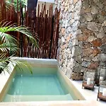 Luxury 2 Bdr 2 Bth 2 Bikes Jacuzzi Fiboptic Wifi. Tulum