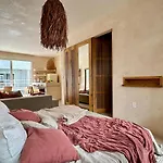Alterhome Tulum Urban Jungle