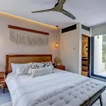 Luxury 3 Bed & Bath Eco-chic - Private Pool Villa *