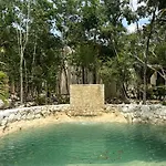 Villa Luxury 3 Bed & Bath Eco-chic - Private Pool *