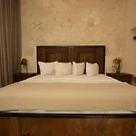 Luxurious Villa, 5 Bedroom Private Pool & Concierge Service