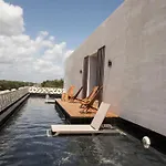Super Location +High Speed Internet+Terrace