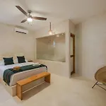 Hotel Koos 3*