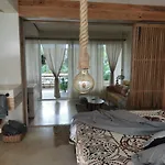 Jungle Chic *
