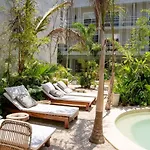 Jungle Chic *