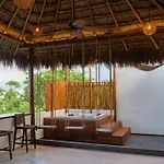 Jacuzzi, Premium Hype - Private Pool & Near The Villa Tulum
