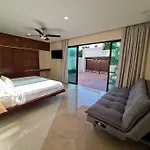 Jacuzzi, Premium Hype - Private Pool & Near The
