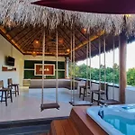Jacuzzi, Premium Hype - Private Pool & Near The Tulum