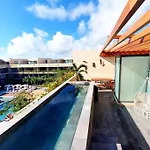 Mistiq Pent House 3 Recamaras, 3 Banos, Sala, Comedor, Terraza Y Jacuzzi *