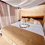 Tzunum Jade Lodge