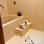 Tzunum Jade Lodge