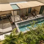 Mistiq B302 Paradise, Private Pool, Luxury Vila, Furnished Gateway