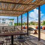 Private Pool With Great Comfort Aruna 305