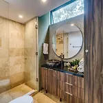Divine 2br On Cenote Gym *