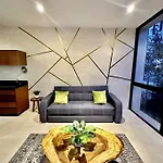 *Tulum 2Br W/ Pool, Gym, Security, Walk To Town