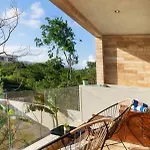 Private Pool. Close To Beach/Town.60 Mb Fiber.