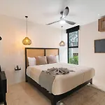 Villa 7 Bdr Luxury Villa, Tulum's Infinity Pool, Near Tulum