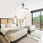 7 Bdr Luxury Villa, Tulum's Infinity Pool, Near *