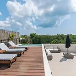 7 Bdr Luxury Villa, Tulum's Infinity Pool, Near Villa *