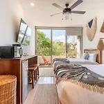 Nhoa 307c Lux 1br Pool View In Aldea Zama Holiday home Tulum