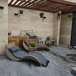 Penthouse Mannaz - Priv Pool! - 2br *