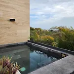Penthouse Mannaz - Priv Pool! - 2br