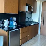 New Charming With Terrace Apartamento