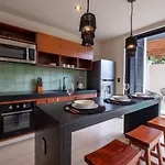 Premium House In A Gated Community Of La Veleta With 2 Private Pools, Backyard And Outdoor Seating