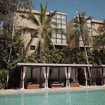 Art House Gym-pool-rest * Tulum