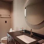 Apartamento Art House Gym-pool-rest
