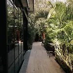 Art House Gym-pool-rest