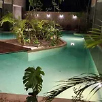 Studio Con Terraza, Pileta Y Bano Completo
