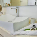2 Bedroom + Private Pool And Roof Top Terrace Apartamento