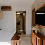 Luxe 3br Ph Cenote, Sauna, Gym & Pool Included Apartamento Tulum