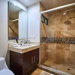 Zen Oasis Swim Up Pool W Tiki Hut Bar + Gym Apartamento Tulum