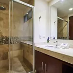 Zen Oasis Swim Up Pool W Tiki Hut Bar + Gym Apartamento