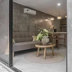 Boho Bliss: 2 Bd W/ Private Pool
