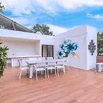*Entire Private Villa W/Pool & Rooftop*