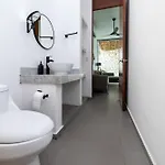 Relaxing 2 Bedroom In The Center Of With Private Pool And Terrace Apartamento