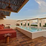 Stylish Studio In La Veleta With Private Balcony, Rooftop Pool And Terrace