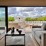 Stunning Luxury Penthouse With Concierge Services