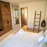 Stunning Luxury Penthouse With Concierge Services