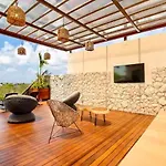 Sky K104 Hotel 5*