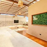 Sky K104 Hotel