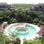 Temple Paradise Luxury 6 Min From
