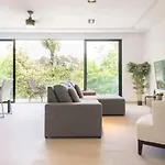 Private Room For Solo Female