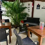 Tua Large Comfortable Pool Parking Space *