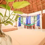 Playa Lakin-ha Beachfront Cabins *