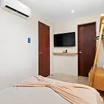 7 Bdr Luxury Villa, Tulum's Infinity Pool, Near Villa *