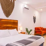 Kaab Hotel 4*
